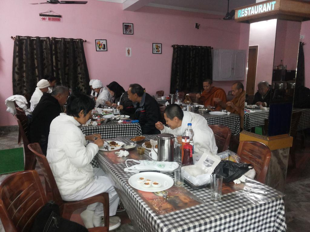 Anukul Guest House Bodh Gaya Exterior photo